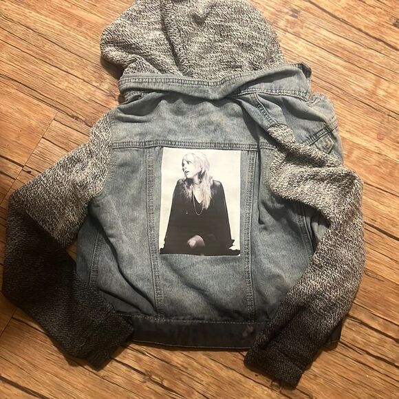 Size XS custom Upcycled Stevie Nicks Denim Jacket - Picture 3 of 5